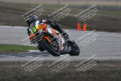 media/Nov-29-2025-TrackDaz (Sat) [[10ae2d9bce]]/B Group/Session 3 (Outside Grapevine)/